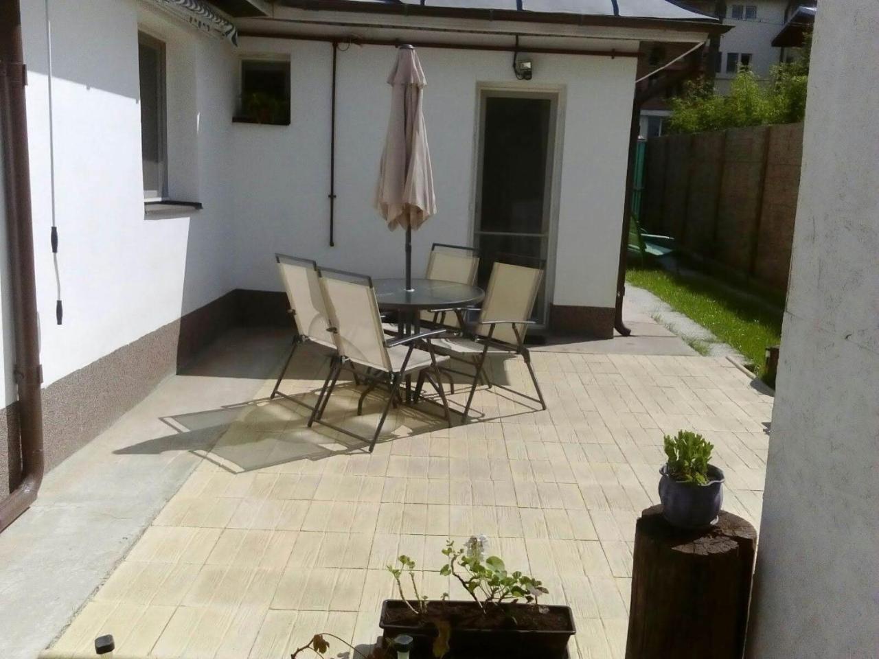 Otopeni Therme Airport Apartment Luaran gambar